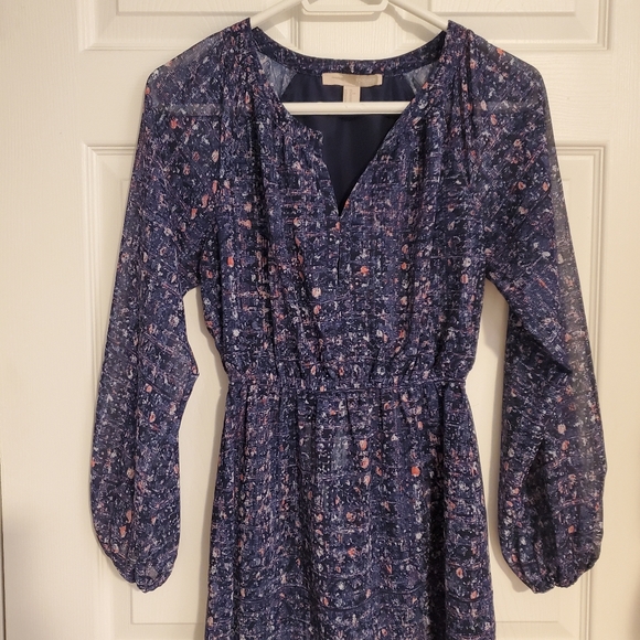 Forever 21 Long Sleeve Dress - Picture 2 of 7